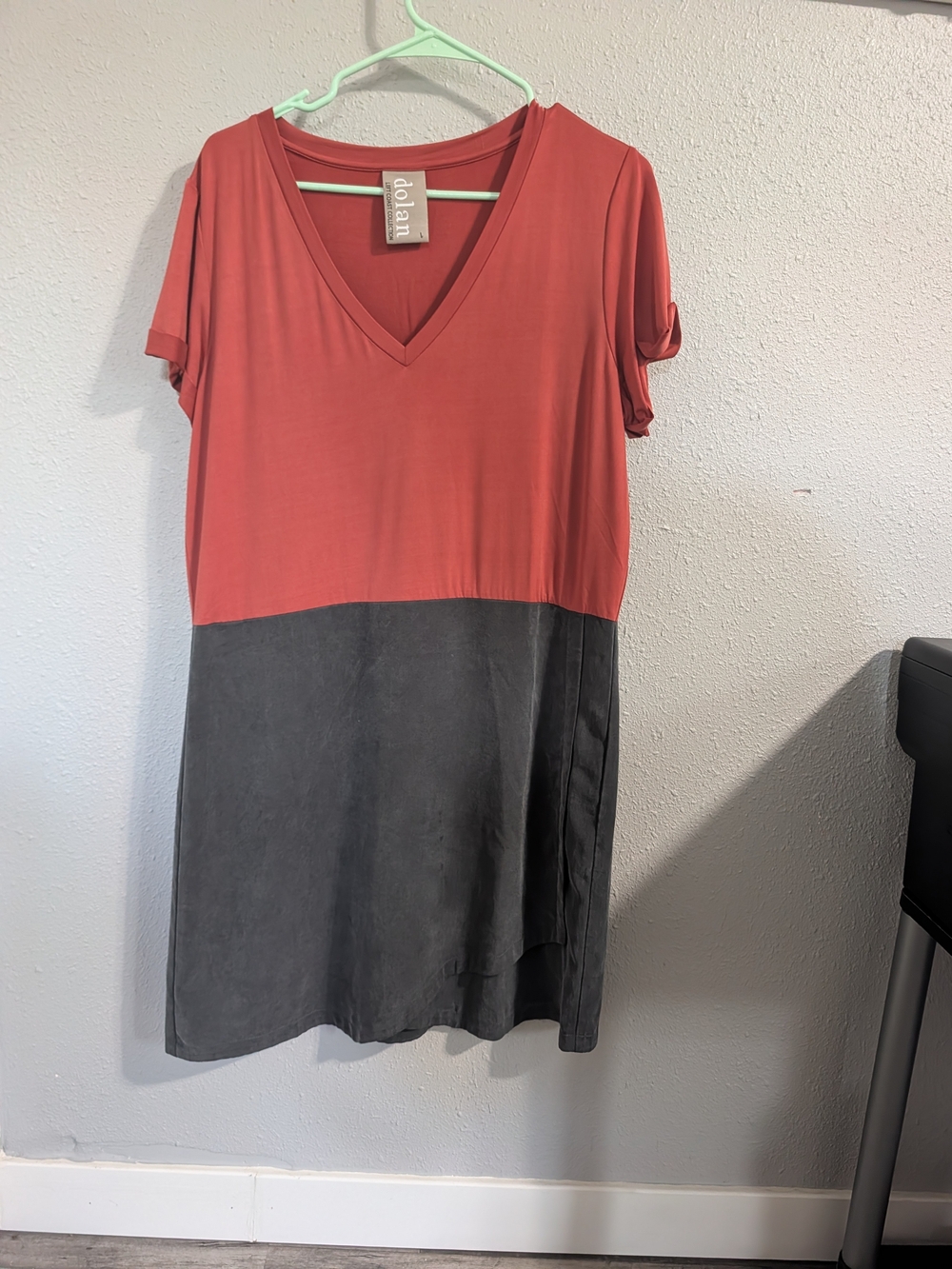 dolan Two-Tone V-Neck Tunic Dress - Coral Top, Charcoal Bottom